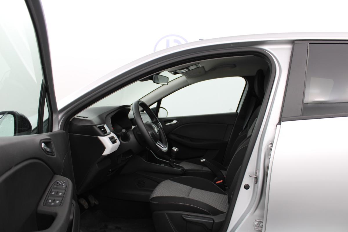 renault-clio-2023-diesel-1461cc