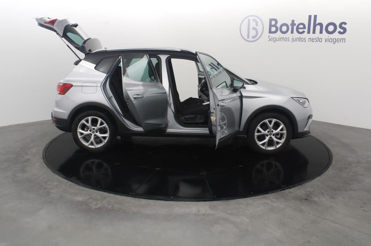 seat-arona-2024-gasolina-999cc