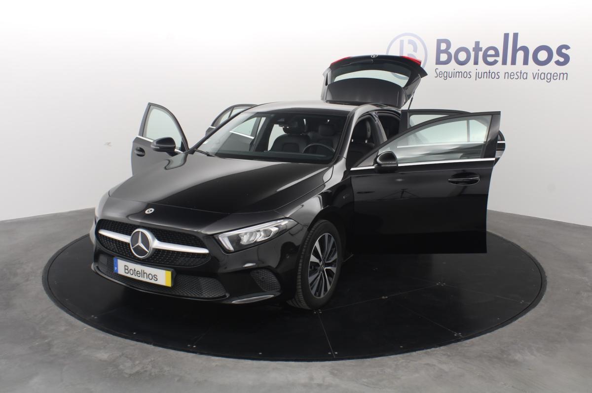 mercedes-benz-classe-a-2022-hibrido-a-gasolina-1332cc