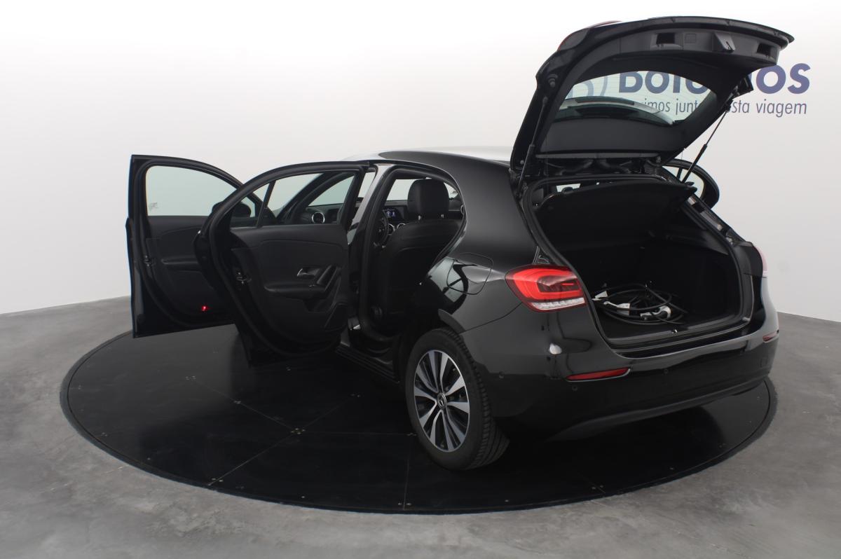 mercedes-benz-classe-a-2022-hibrido-a-gasolina-1332cc
