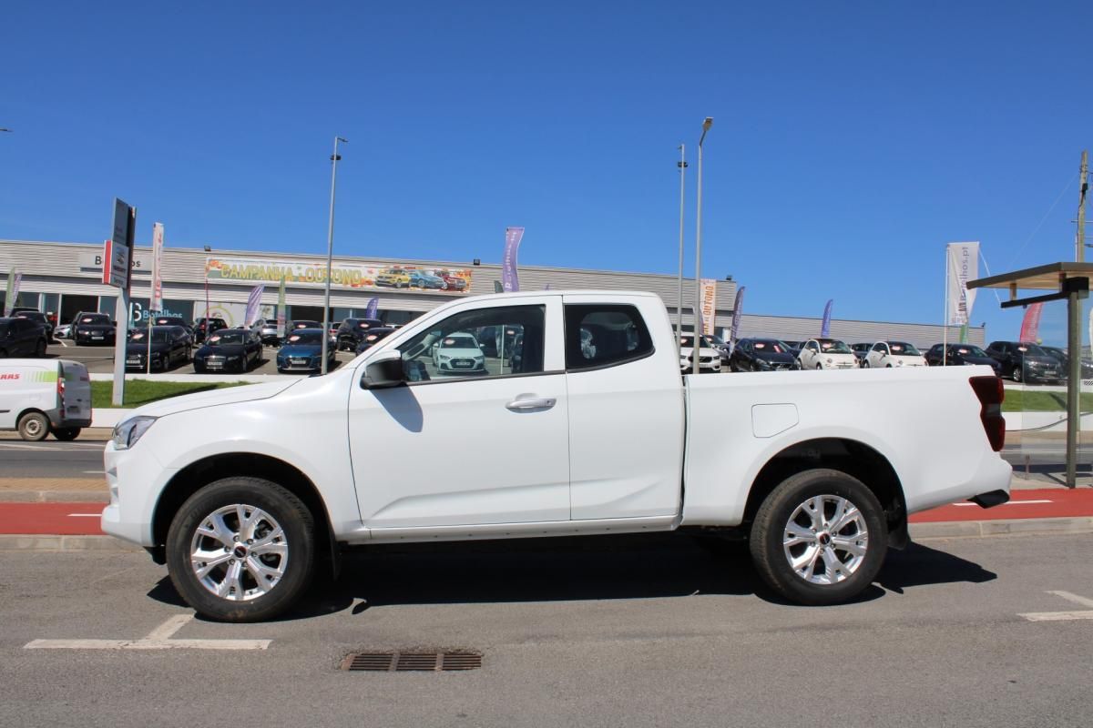 isuzu-d-max-2025-diesel-1898cc