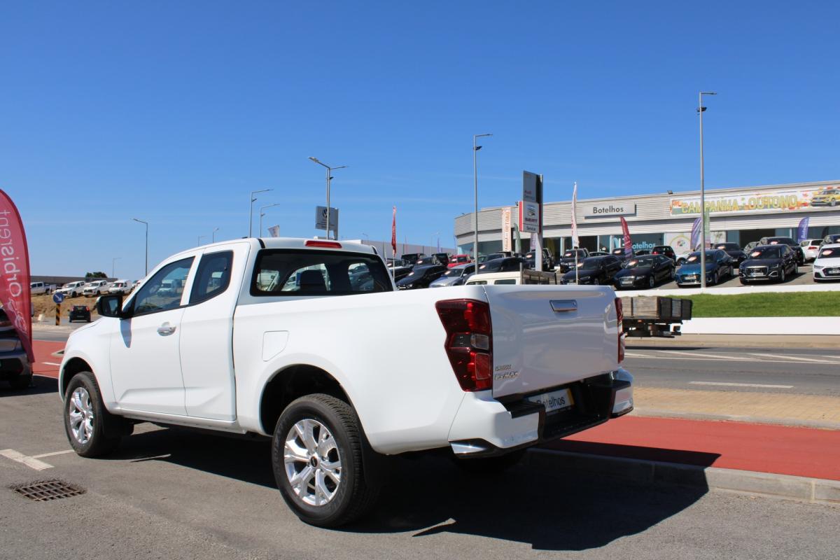 isuzu-d-max-2025-diesel-1898cc
