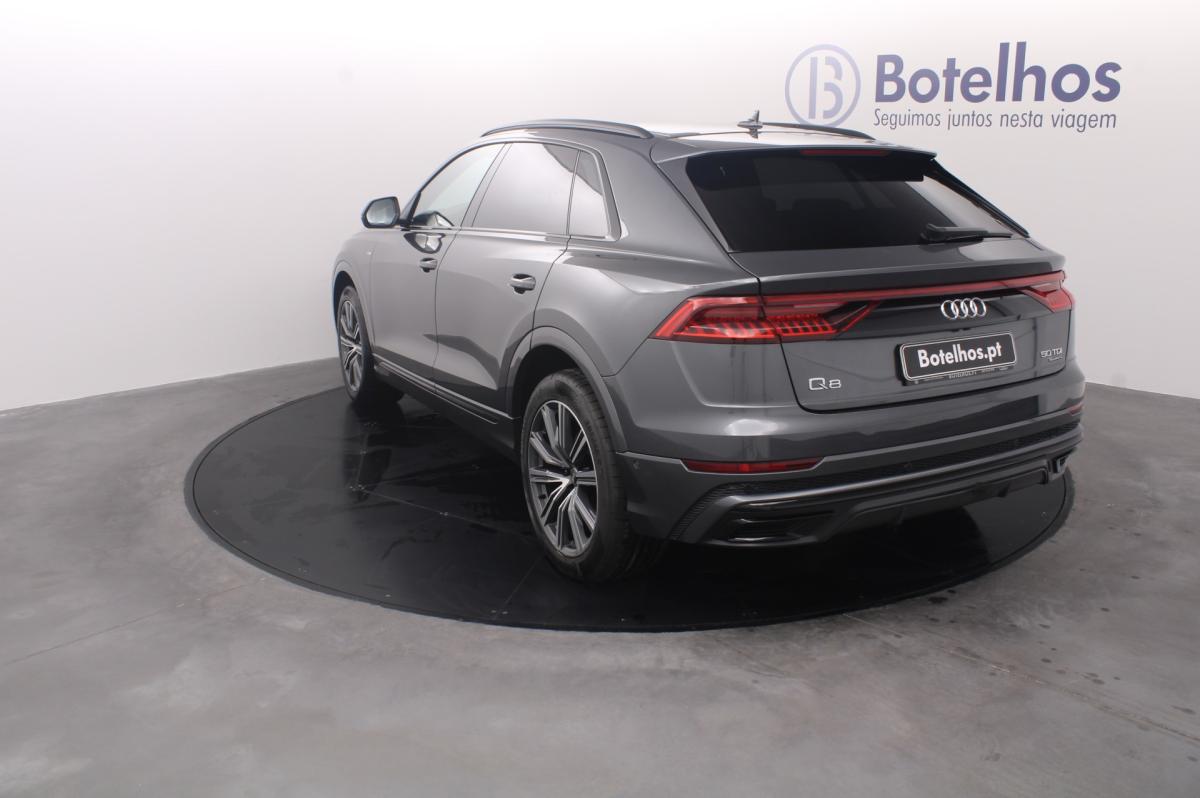 audi-q8-2022-diesel-2967cc