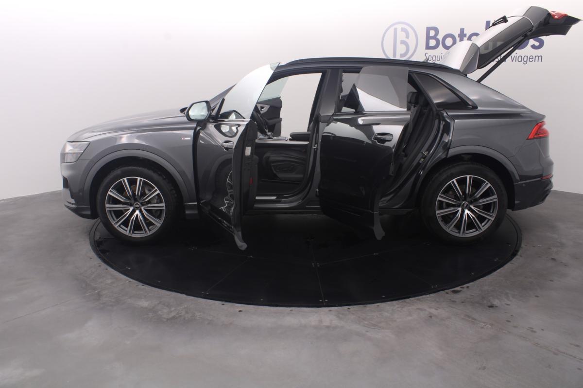 audi-q8-2022-diesel-2967cc