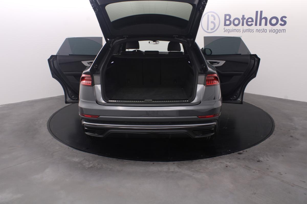 audi-q8-2022-diesel-2967cc