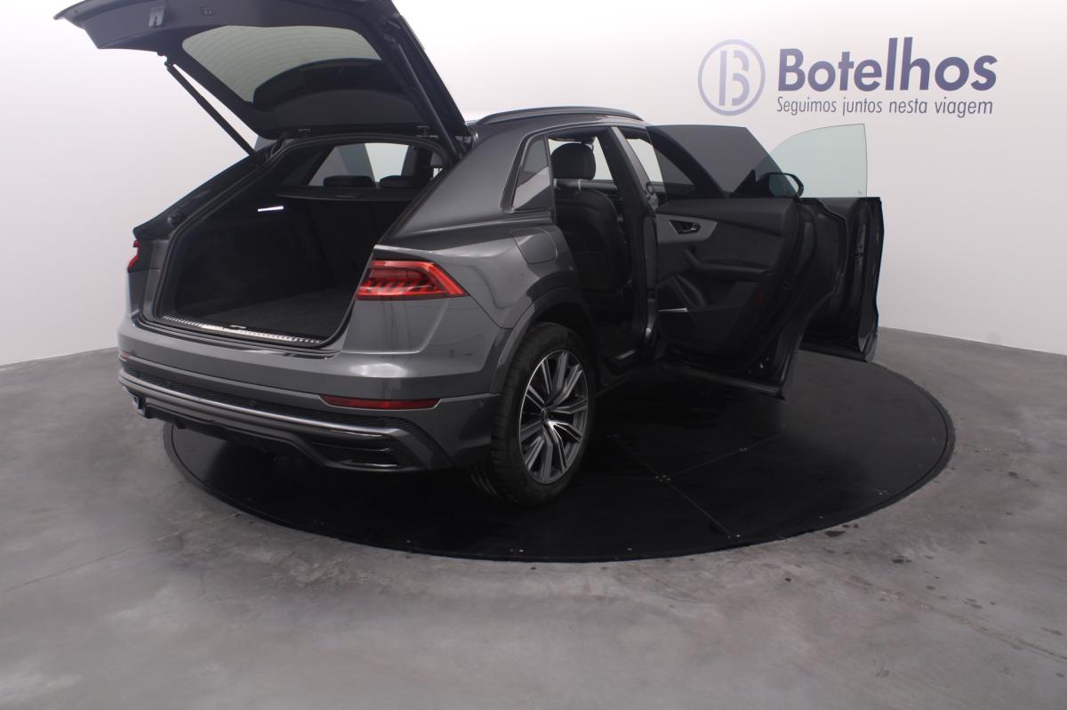 audi-q8-2022-diesel-2967cc