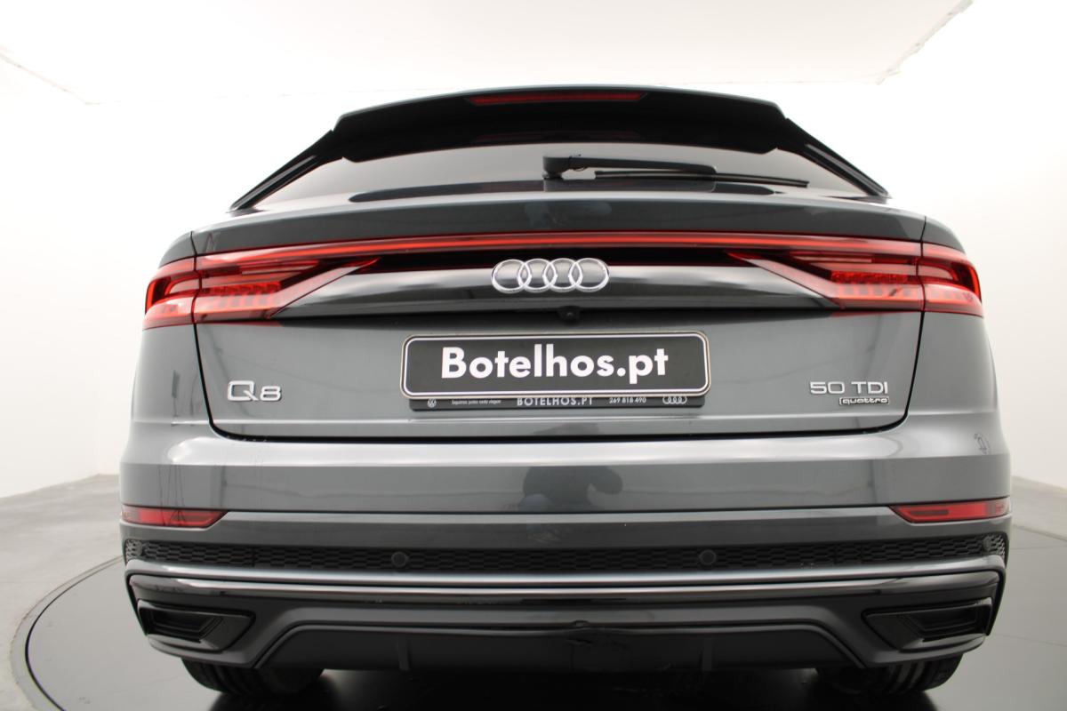 audi-q8-2022-diesel-2967cc