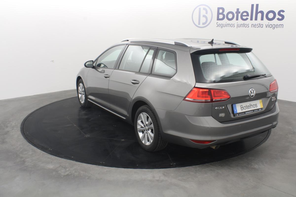 volkswagen-golf-variant-2017-diesel-1598cc