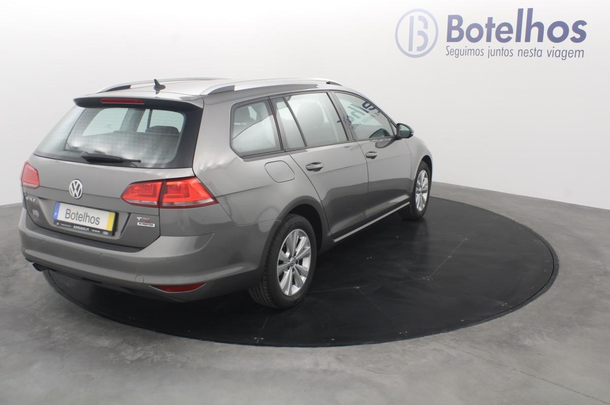 volkswagen-golf-variant-2017-diesel-1598cc