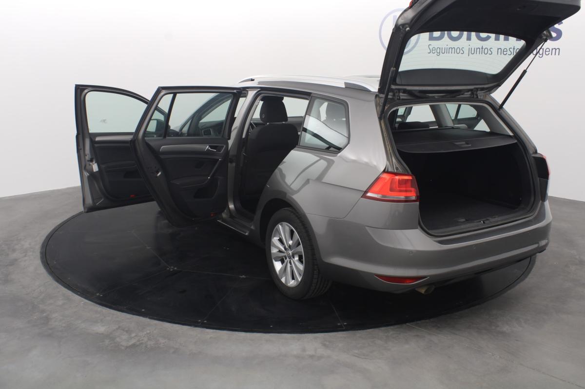 volkswagen-golf-variant-2017-diesel-1598cc