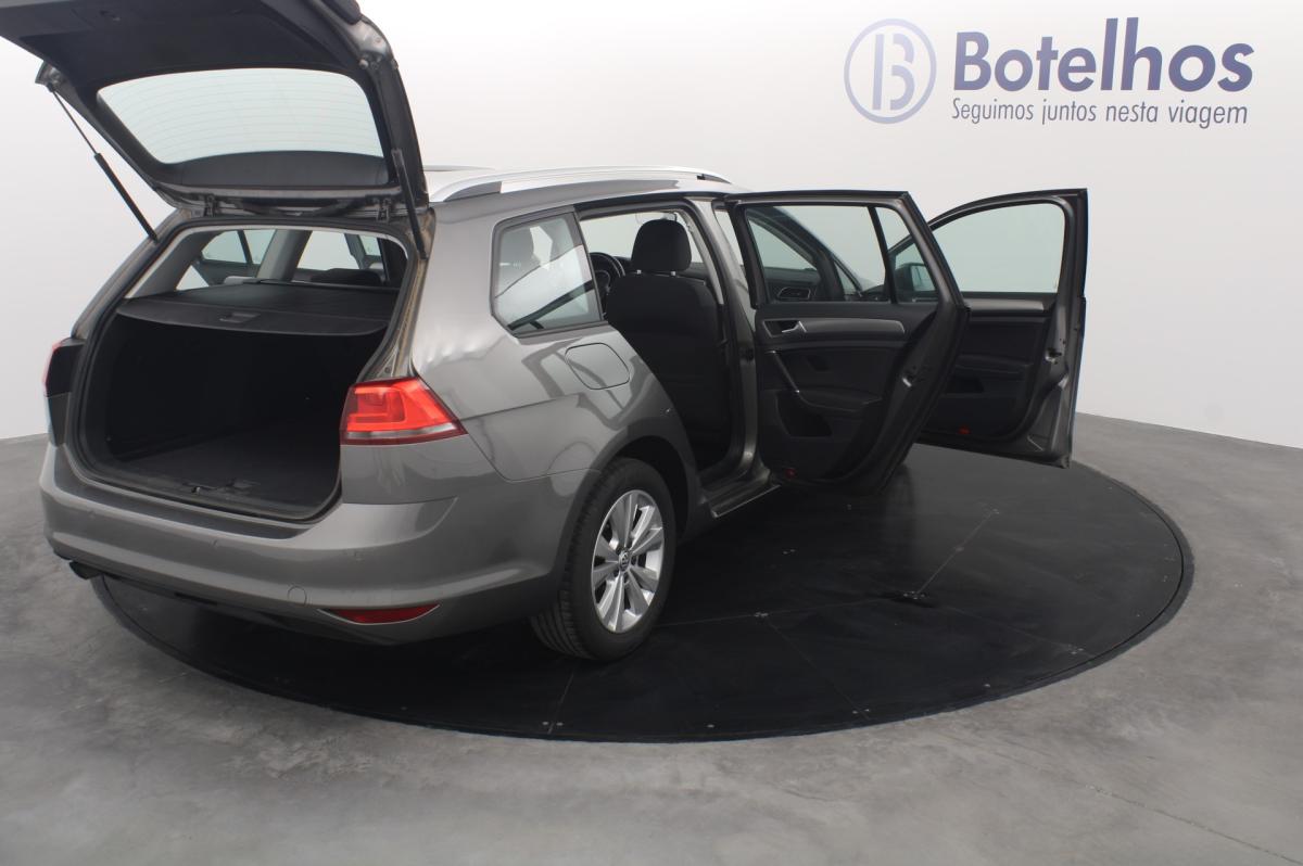 volkswagen-golf-variant-2017-diesel-1598cc