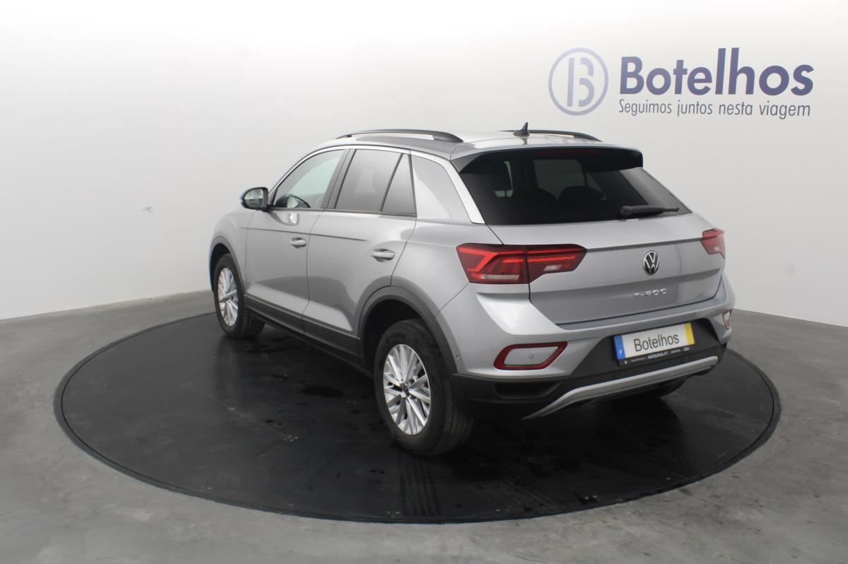 volkswagen-t-roc-2023-gasolina-999cc