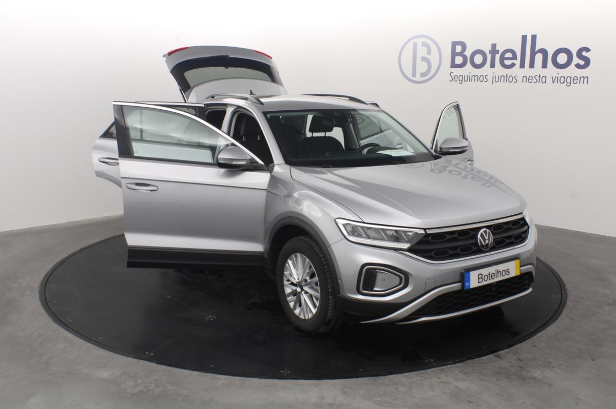 volkswagen-t-roc-2023-gasolina-999cc