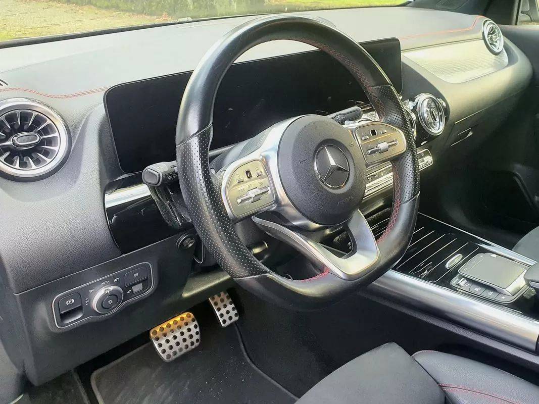 mercedes-benz-180-2023-eletrico-200cc