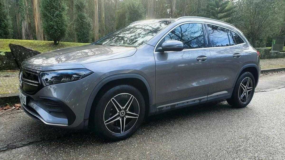 mercedes-benz-180-2023-eletrico-200cc