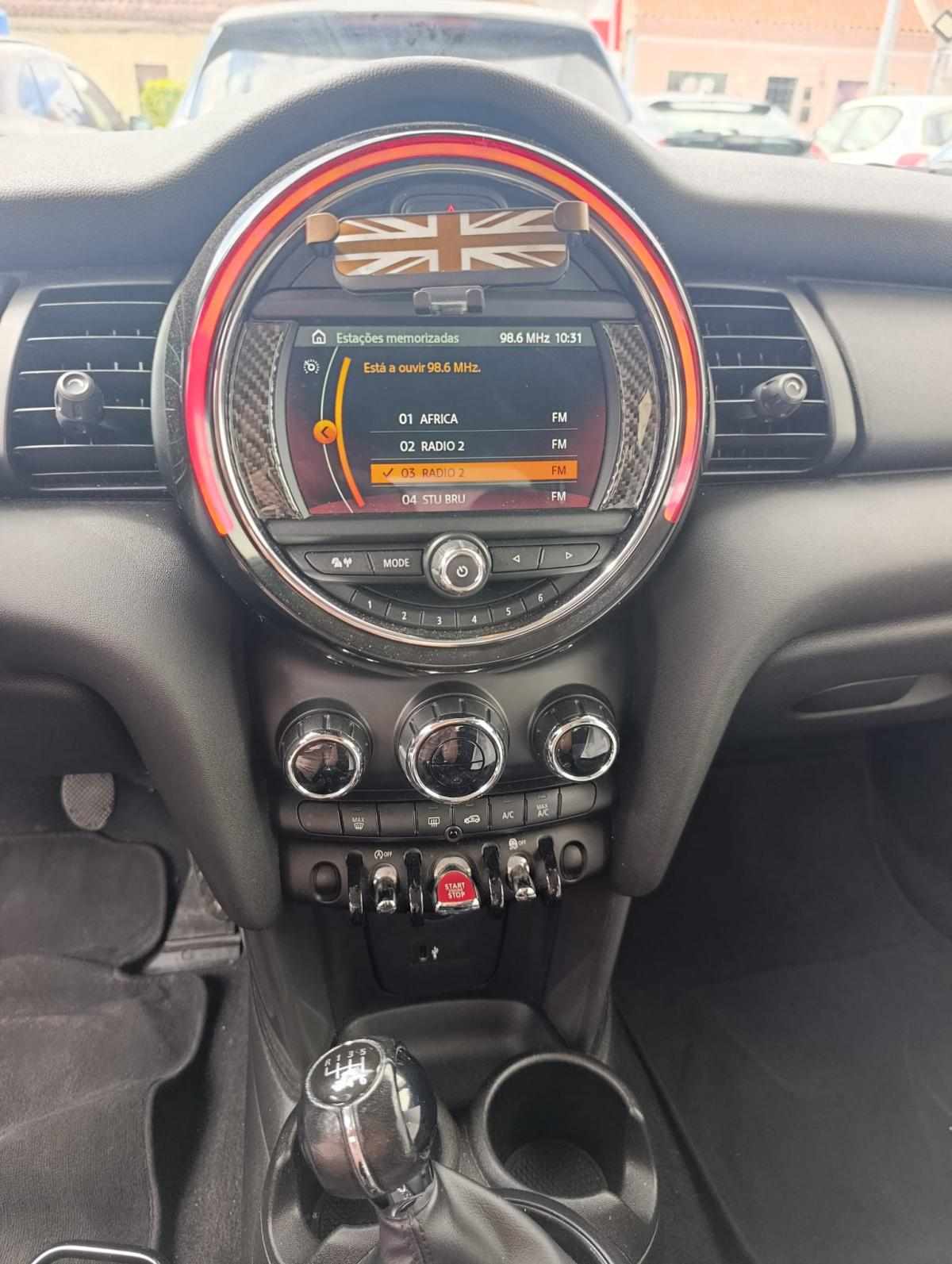 mini-hatch-d-1-5-2018-diesel-1496cc