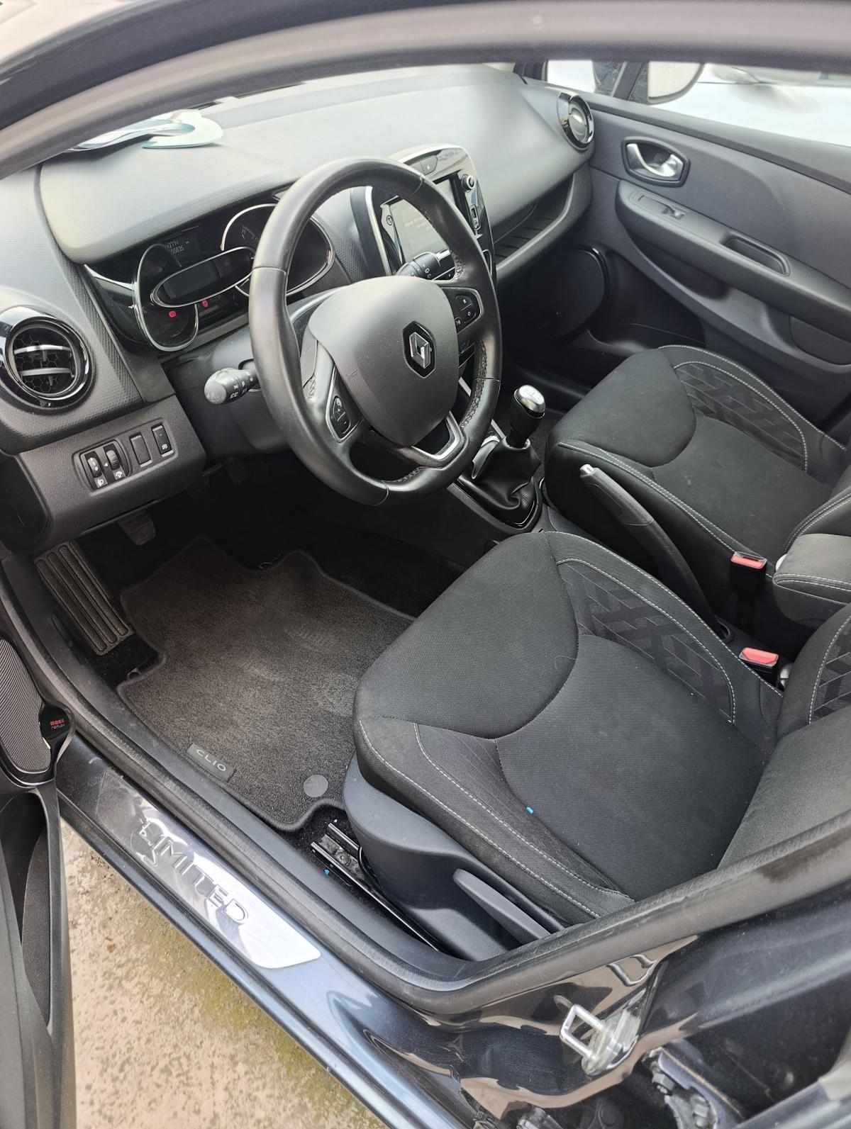 renault-clio-sport-tourer-0-9-tce-2019-gasolina-900cc