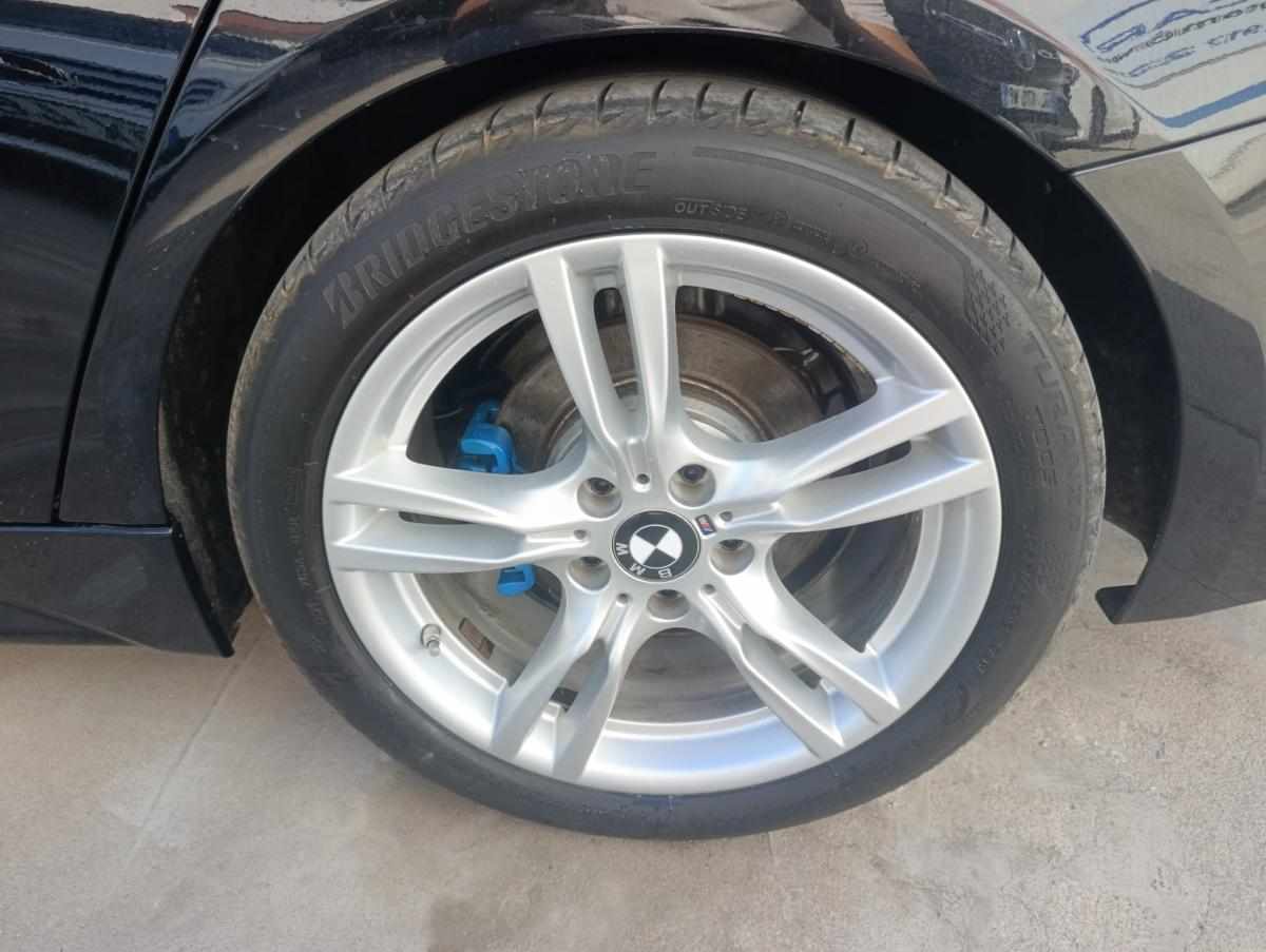 bmw-serie-3-318d-touring-2015-diesel-1995cc