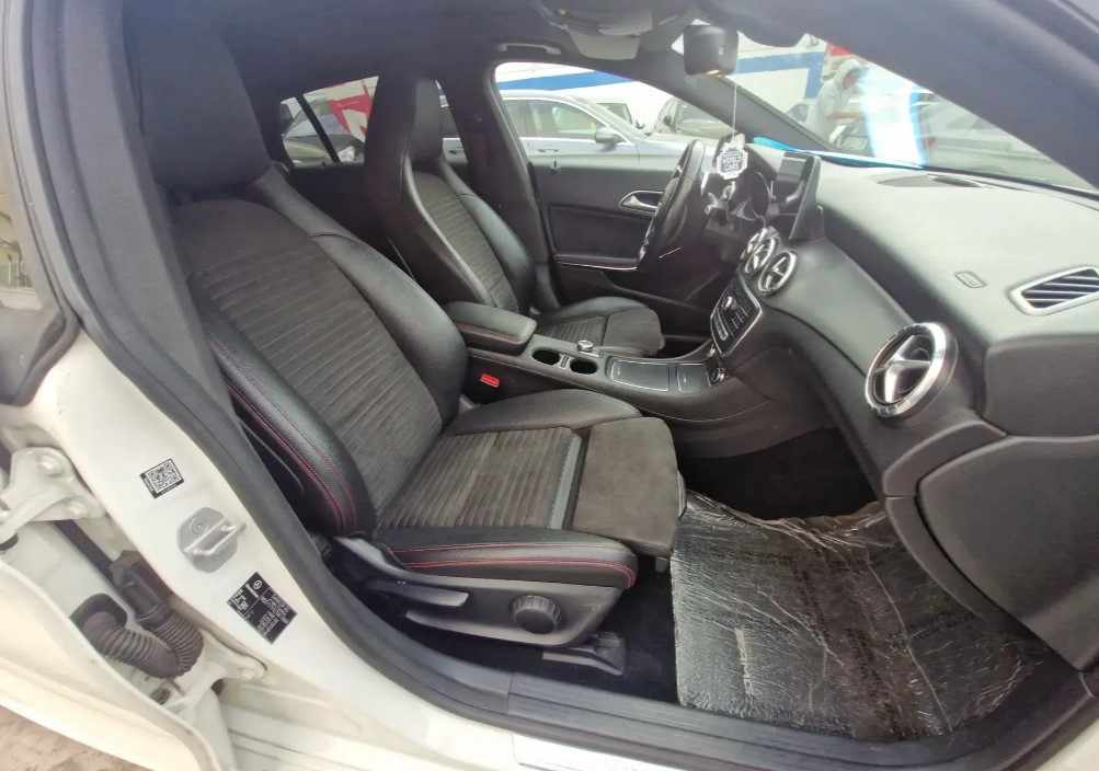 mercedes-benz-cla-180-d-2026-diesel-1950cc