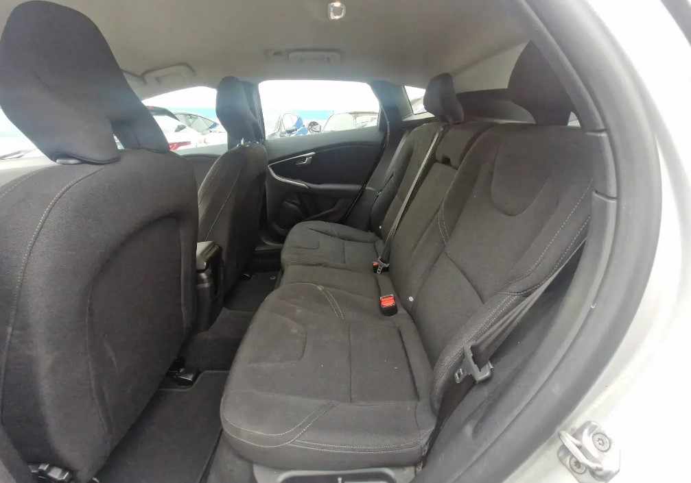 volvo-v40-d2-2015-diesel-1969cc
