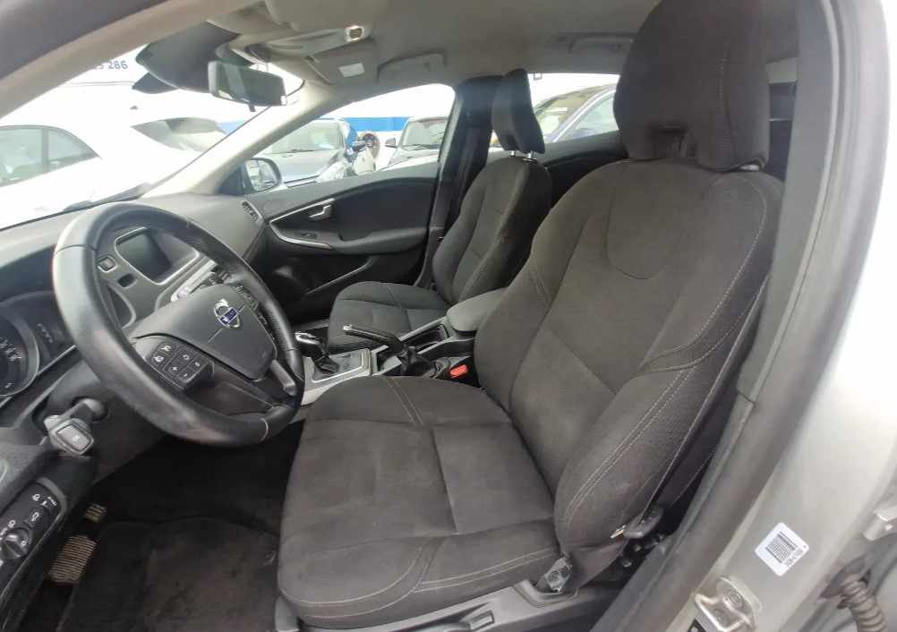 volvo-v40-d2-2015-diesel-1969cc