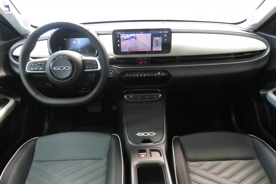 fiat-600-2026-gasolina-1199cc