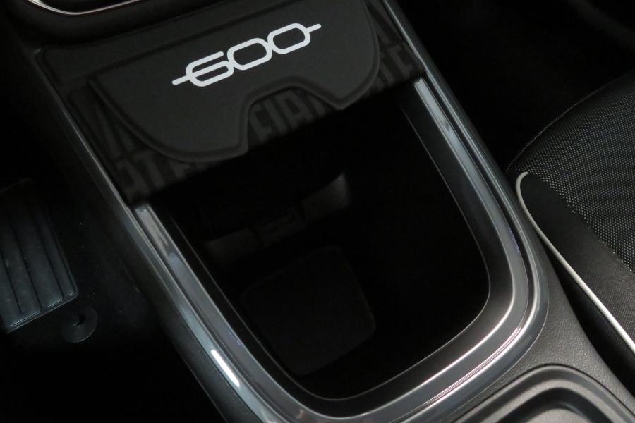 fiat-600-2026-gasolina-1199cc