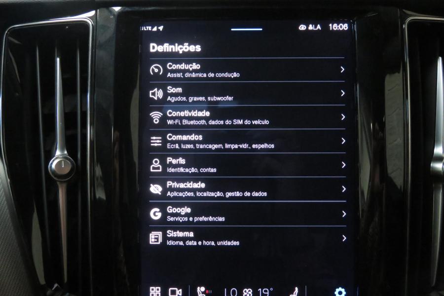 volvo-xc60-2022-hibrido-a-gasolina-1969cc