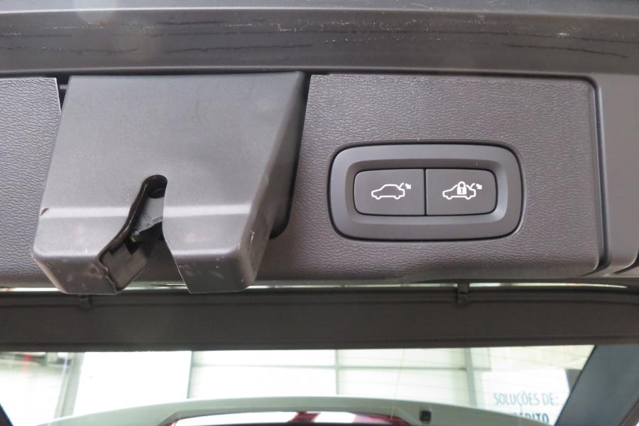 volvo-xc60-2022-hibrido-a-gasolina-1969cc