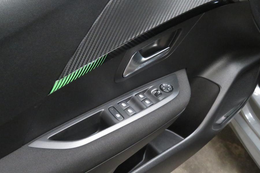 peugeot-208-2024-gasolina-1199cc