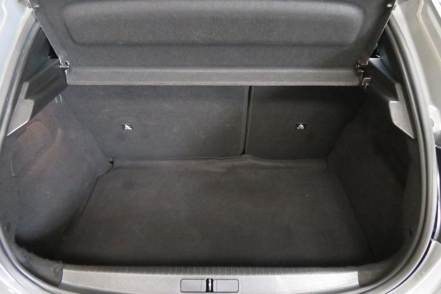 peugeot-208-2024-gasolina-1199cc