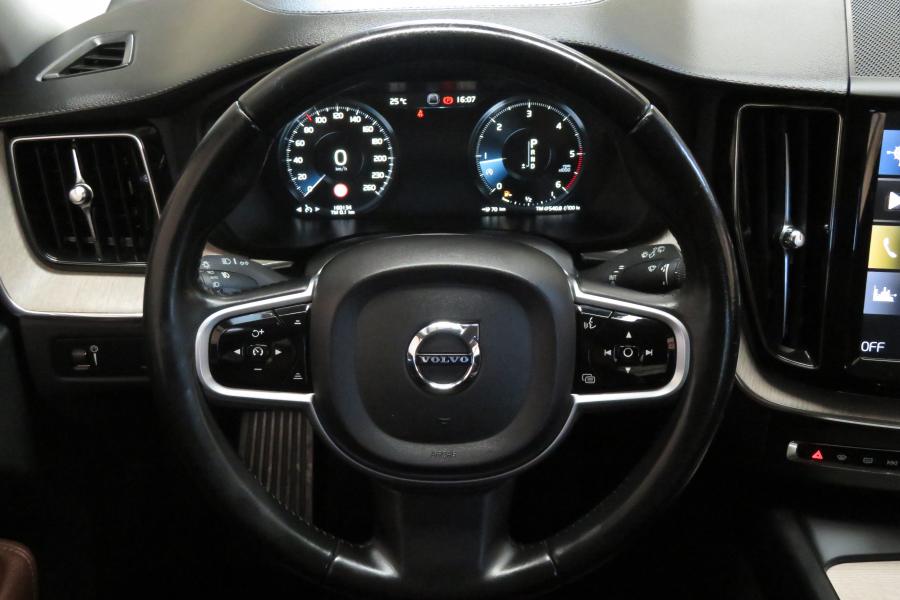 volvo-xc60-2019-diesel-1969cc