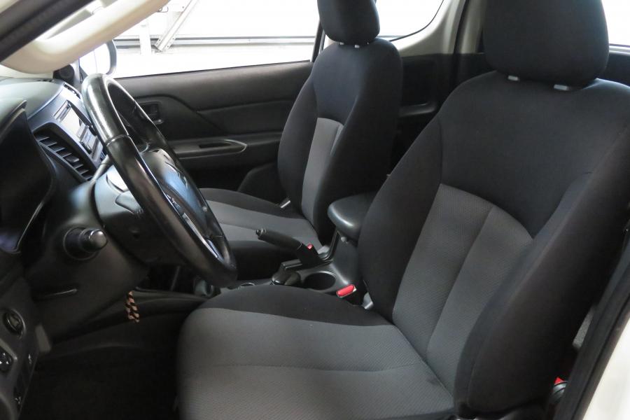 mitsubishi-l200-2022-diesel-2268cc