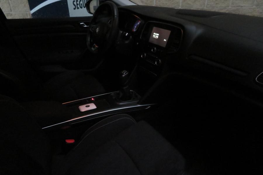 renault-megane-sport-tourer-2021-diesel-1461cc
