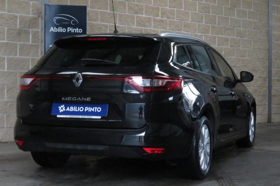 renault-megane-sport-tourer-2021-diesel-1461cc
