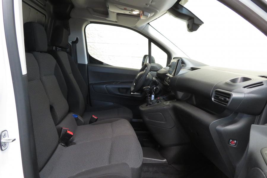 peugeot-partner-2025-diesel-1499cc