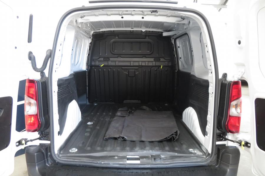 peugeot-partner-2025-diesel-1499cc
