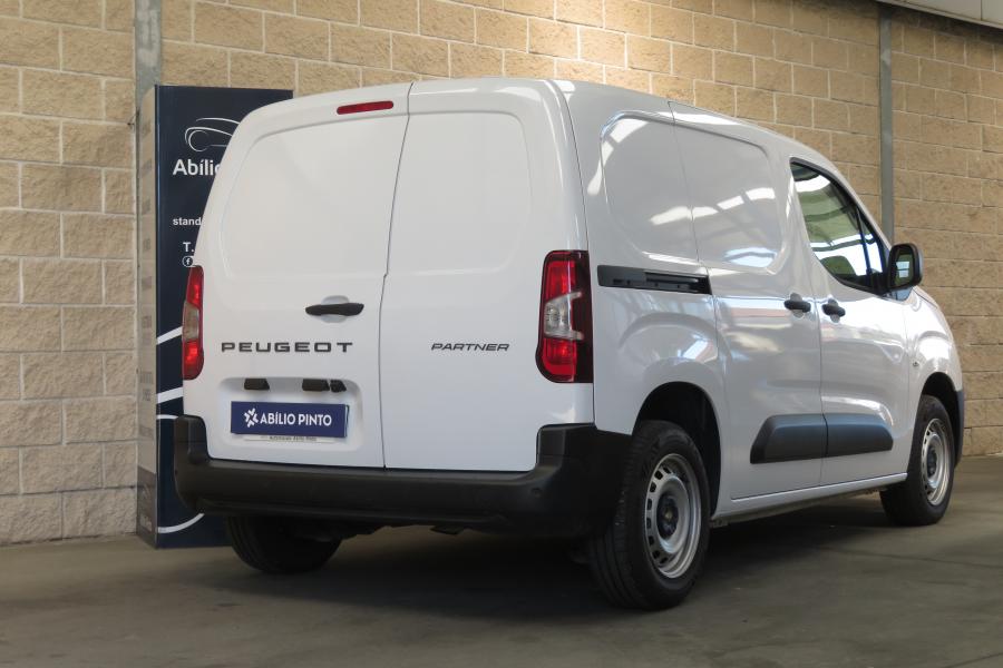 peugeot-partner-2025-diesel-1499cc