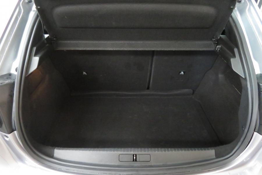 peugeot-208-2024-gasolina-1199cc