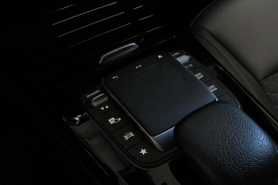 mercedes-benz-classe-a-2021-hibrido-a-gasolina-1332cc