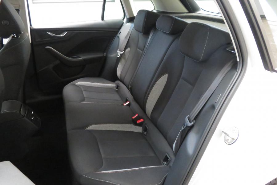 skoda-kamiq-2024-gasolina-999cc