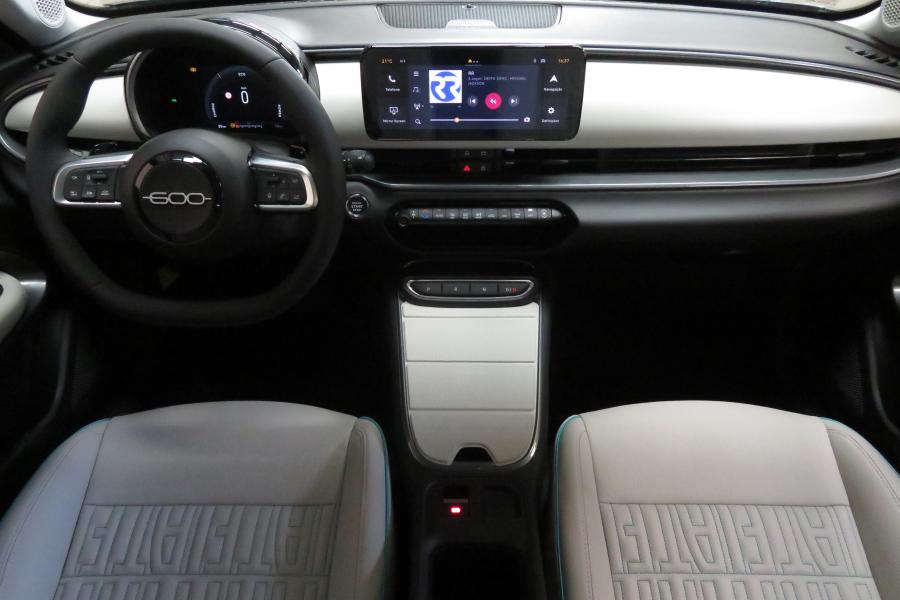 fiat-600-2026-gasolina-1199cc
