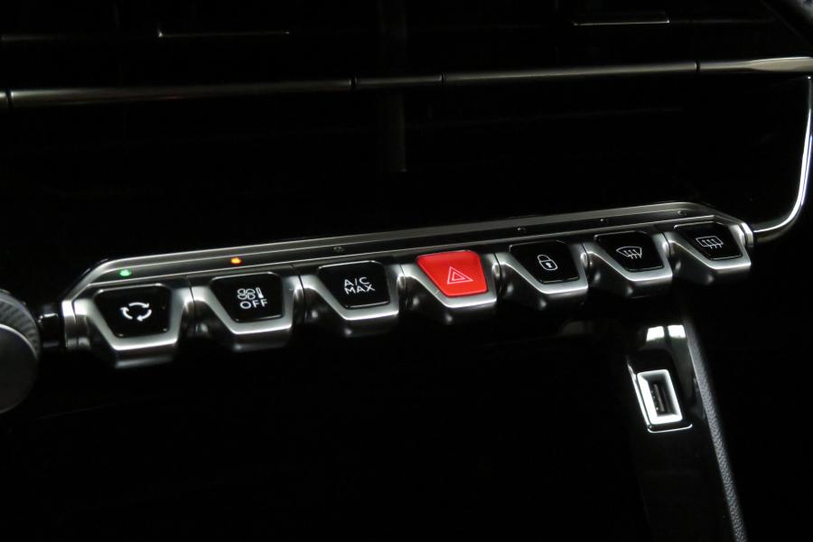 peugeot-208-2023-gasolina-1199cc
