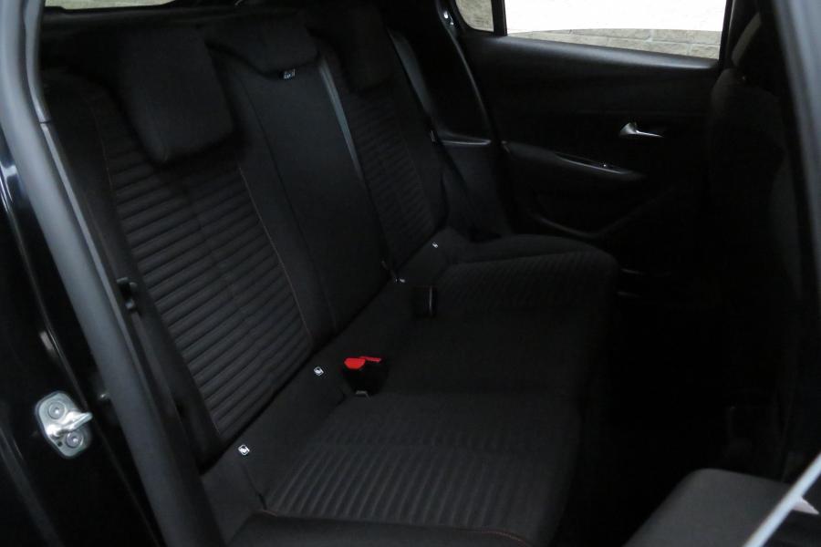 peugeot-208-2023-gasolina-1199cc