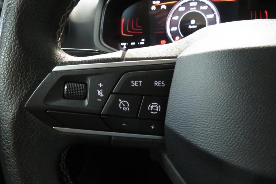 seat-arona-2023-gasolina-999cc