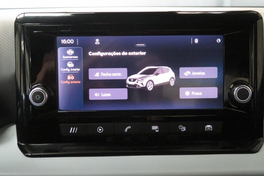 seat-arona-2023-gasolina-999cc