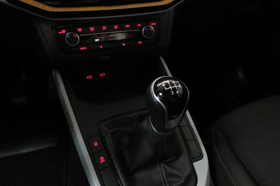 seat-arona-2023-gasolina-999cc