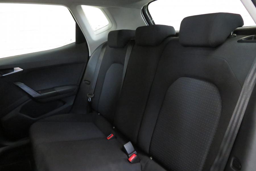 seat-arona-2023-gasolina-999cc