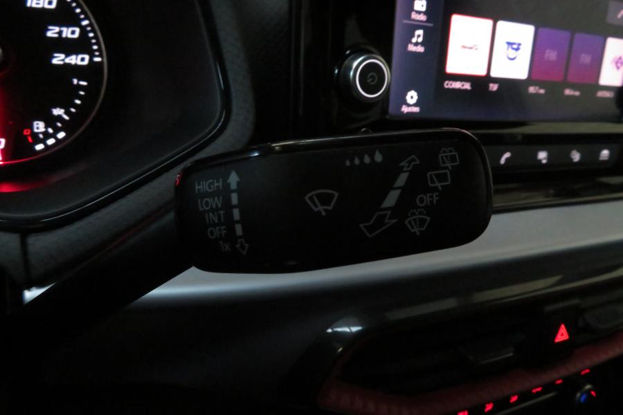 seat-arona-2023-gasolina-999cc