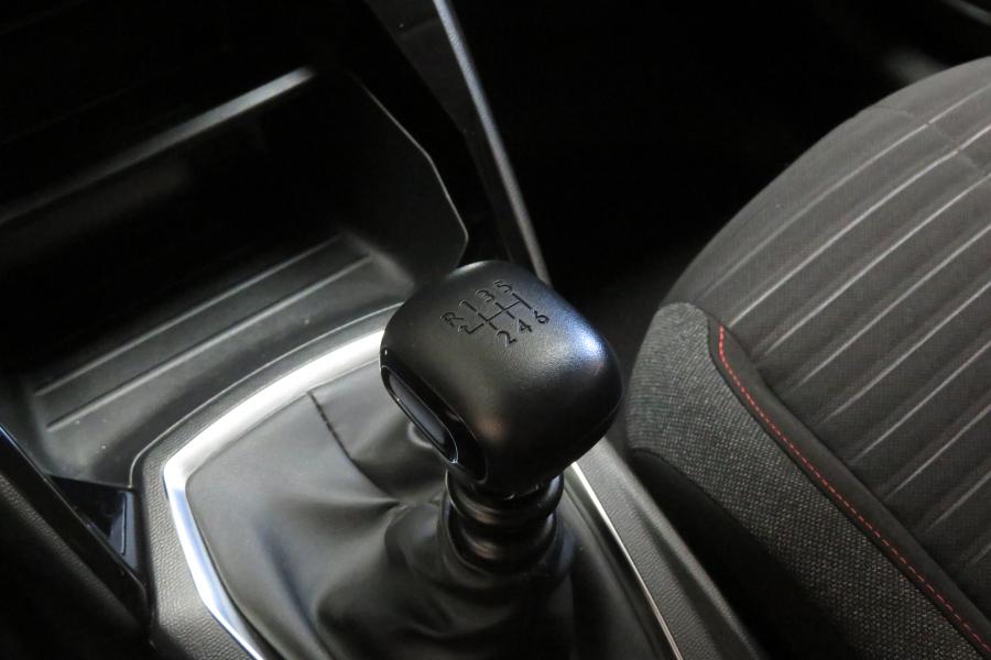 peugeot-208-2023-gasolina-1199cc